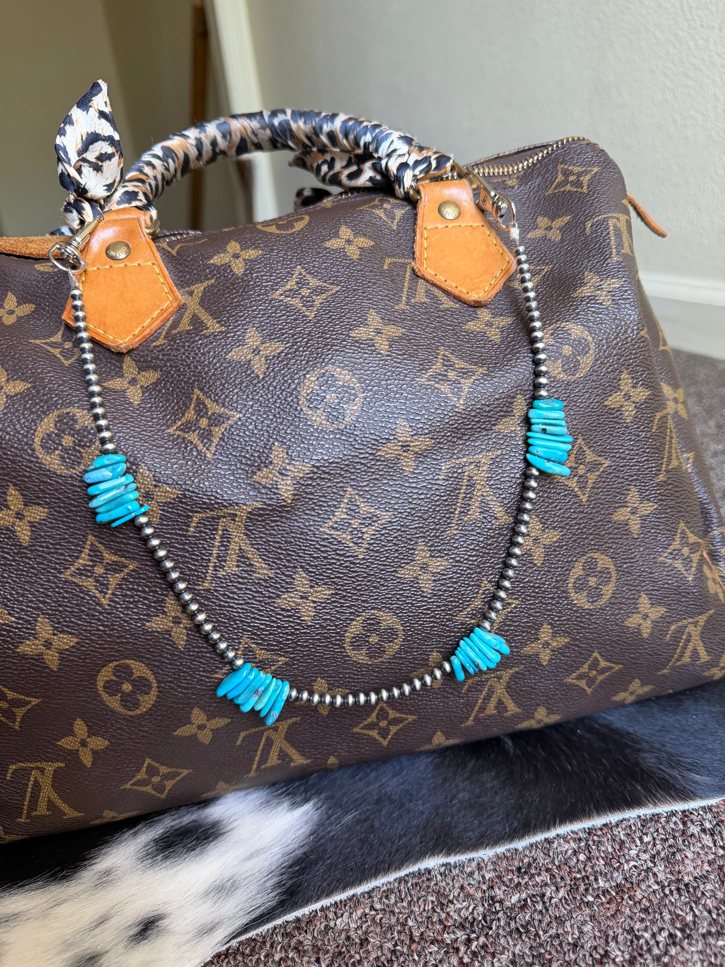 Kingman Chip Purse Charm