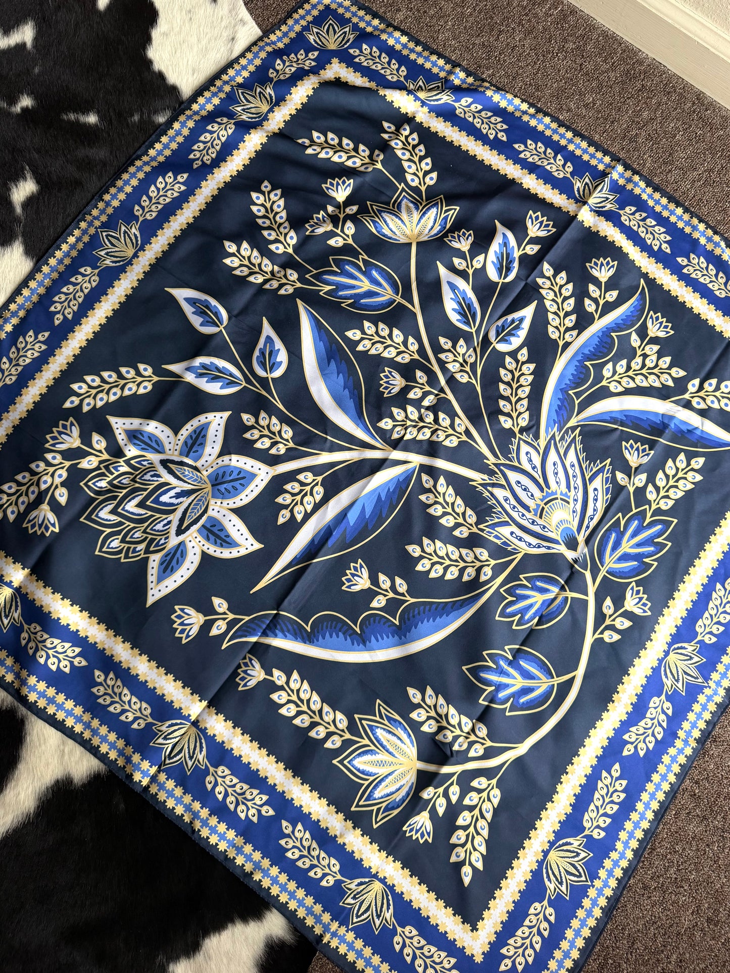 Black & Blue Wild Rag