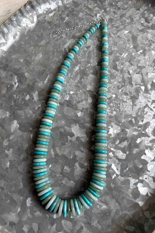 Turquoise with blue quarts